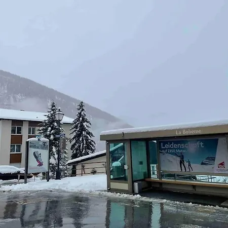 Ideally Located 3.5 Flat