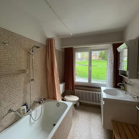 Ideally Located 3.5 Flat Lejlighed *